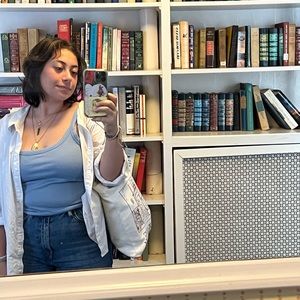 Meet your Posher, Julia